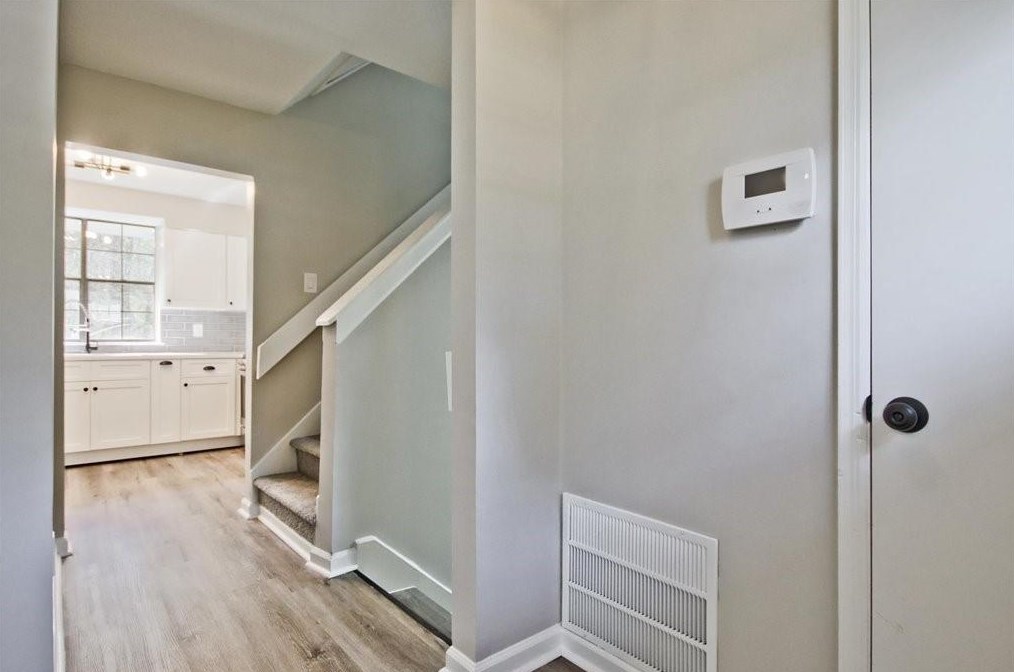 551 Utoy Cir, Atlanta GA  30331-4335 exterior