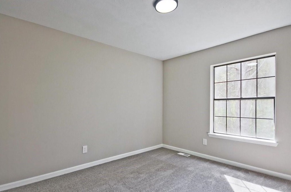 551 Utoy Cir, Atlanta GA  30331-4335 exterior