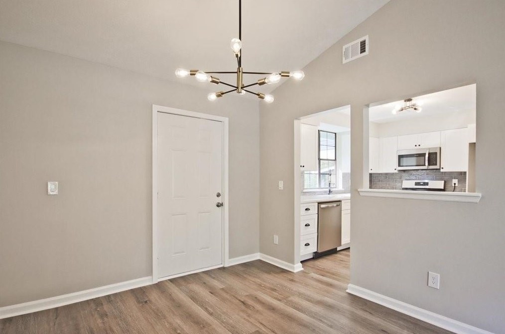 551 Utoy Cir, Atlanta GA  30331-4335 exterior