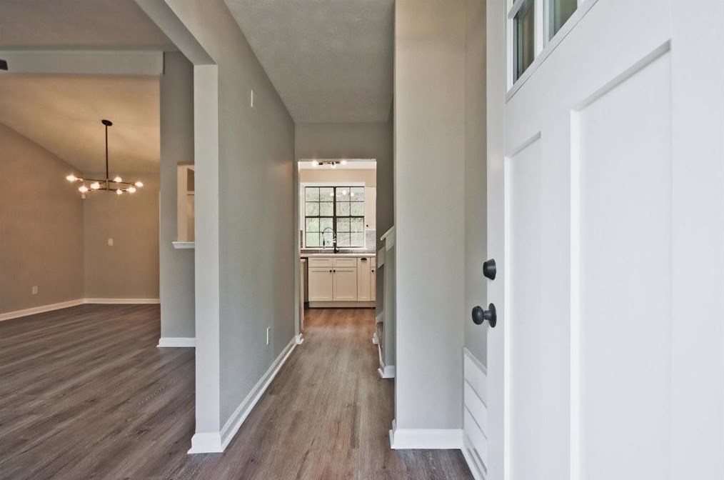 551 Utoy Cir, Atlanta GA  30331-4335 exterior