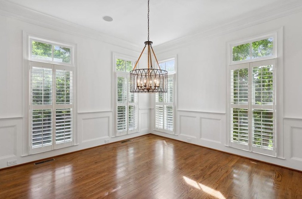 190 Montag Cir, Atlanta GA  30307-5503 exterior