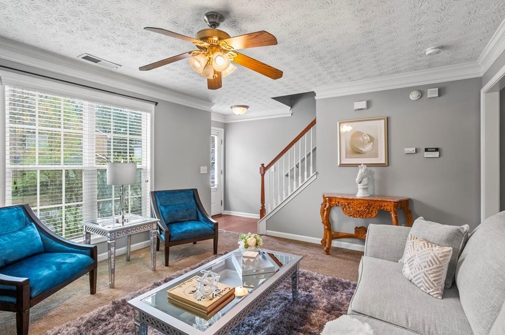 4030 Riverside Pkwy, Decatur GA  30034-6799 exterior