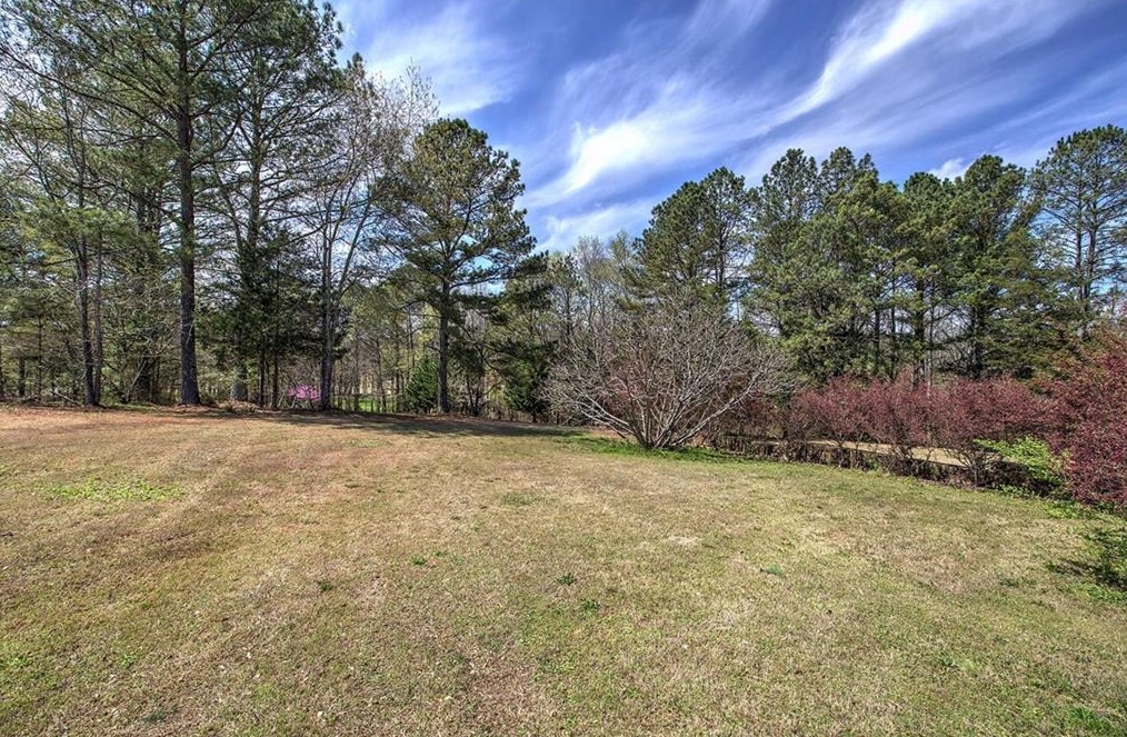 266 Fox Den Dr, Calhoun GA 30701-9568 exterior