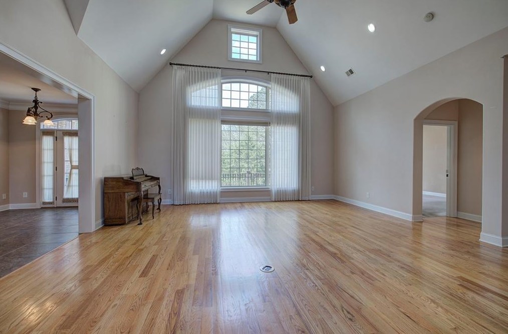 266 Fox Den Dr, Calhoun GA 30701-9568 exterior