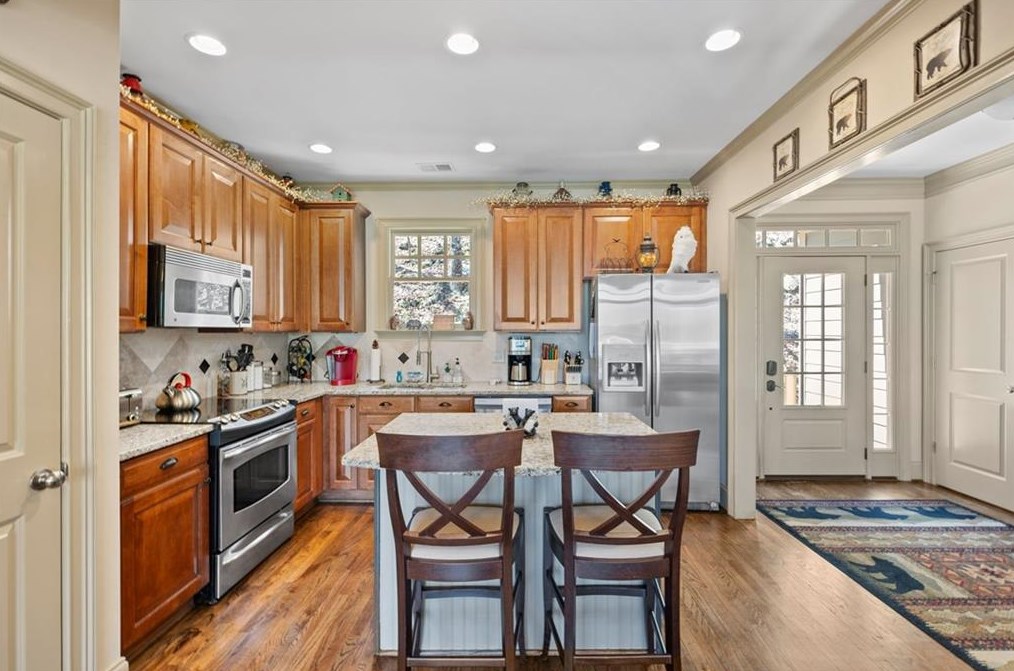 1105 Valley View Dr, Big Canoe GA  exterior