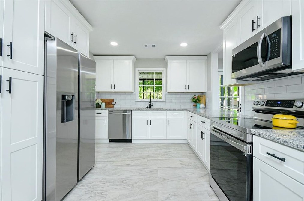 1670 Christian Cir, Conyers GA 30013-5203 exterior