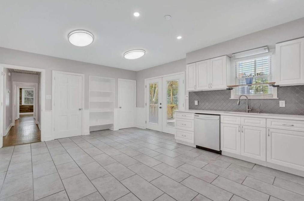 6 65 St, Savannah GA  31405-5207 exterior