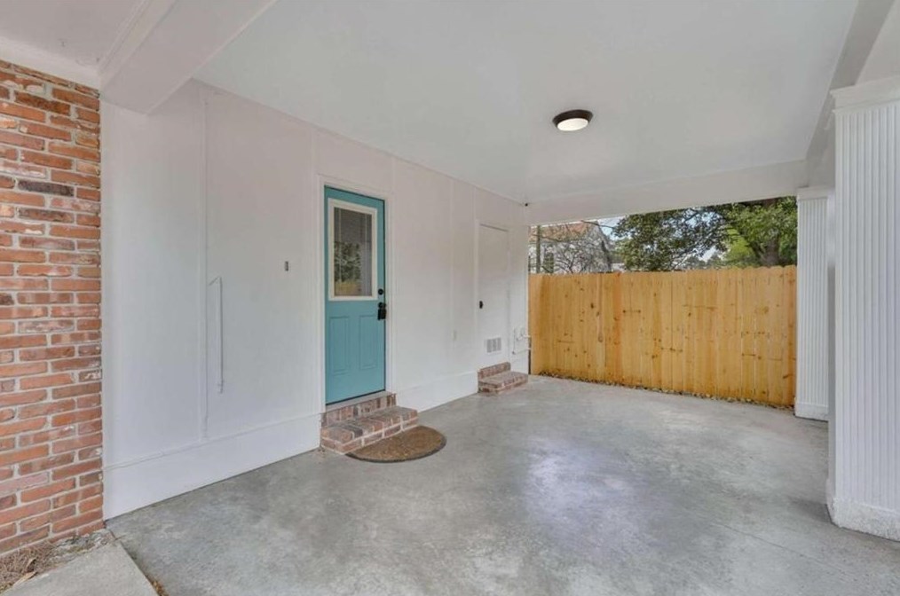 6 65 St, Savannah GA  31405-5207 exterior