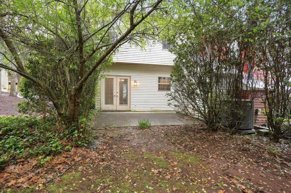 108 Wedgewood Way, Atlanta GA  30350-2070 exterior