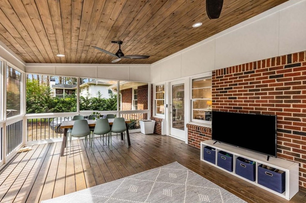 1547 Tamarack Trl, Decatur GA  30033-1711 exterior