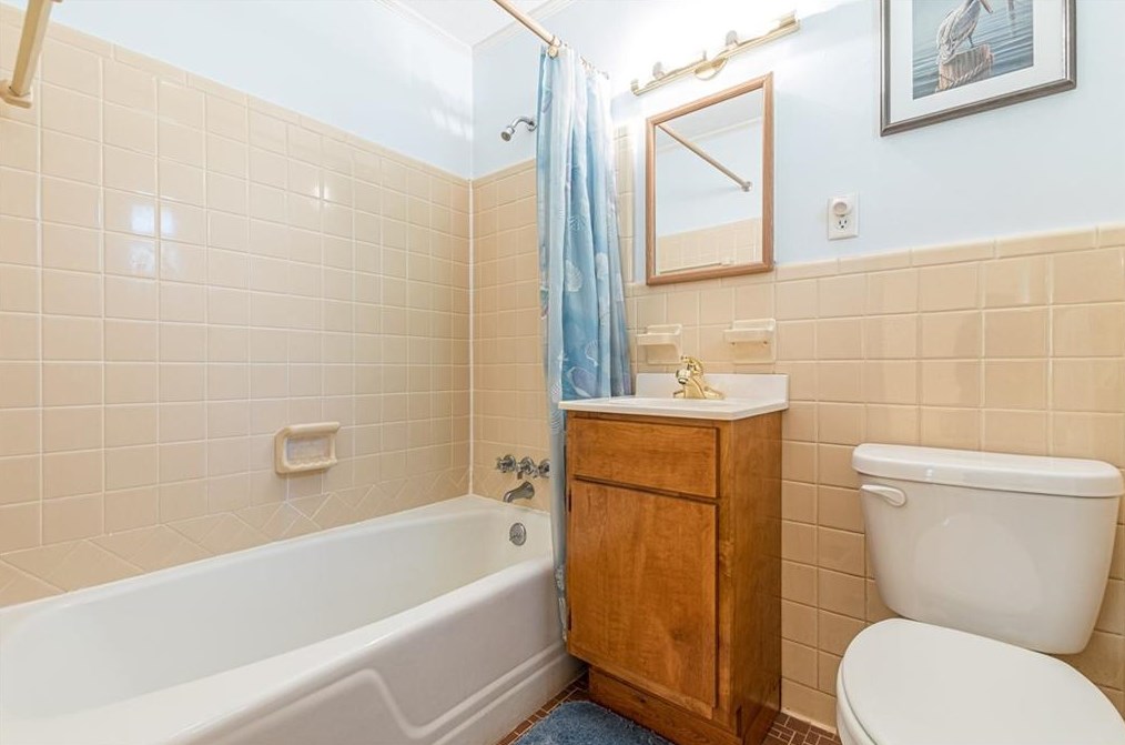 2803 Mount Olive Dr, Decatur GA  30033-3024 exterior