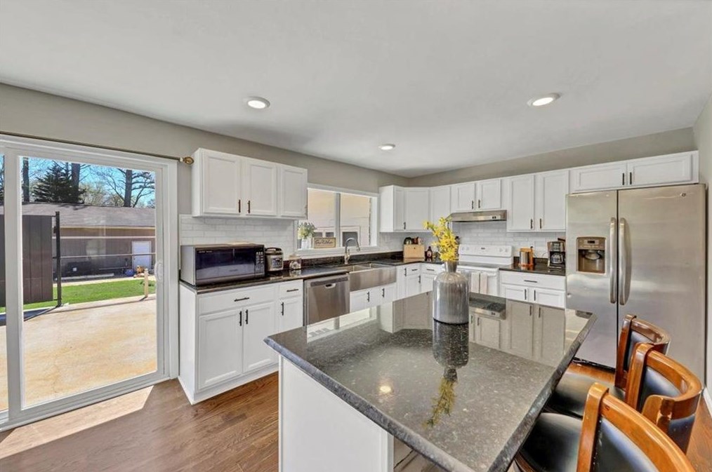 2047 Silver Creek Dr, Austell GA  30168-5058 exterior