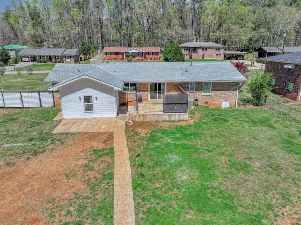 2047 Silver Creek Dr, Austell GA  30168-5058 exterior