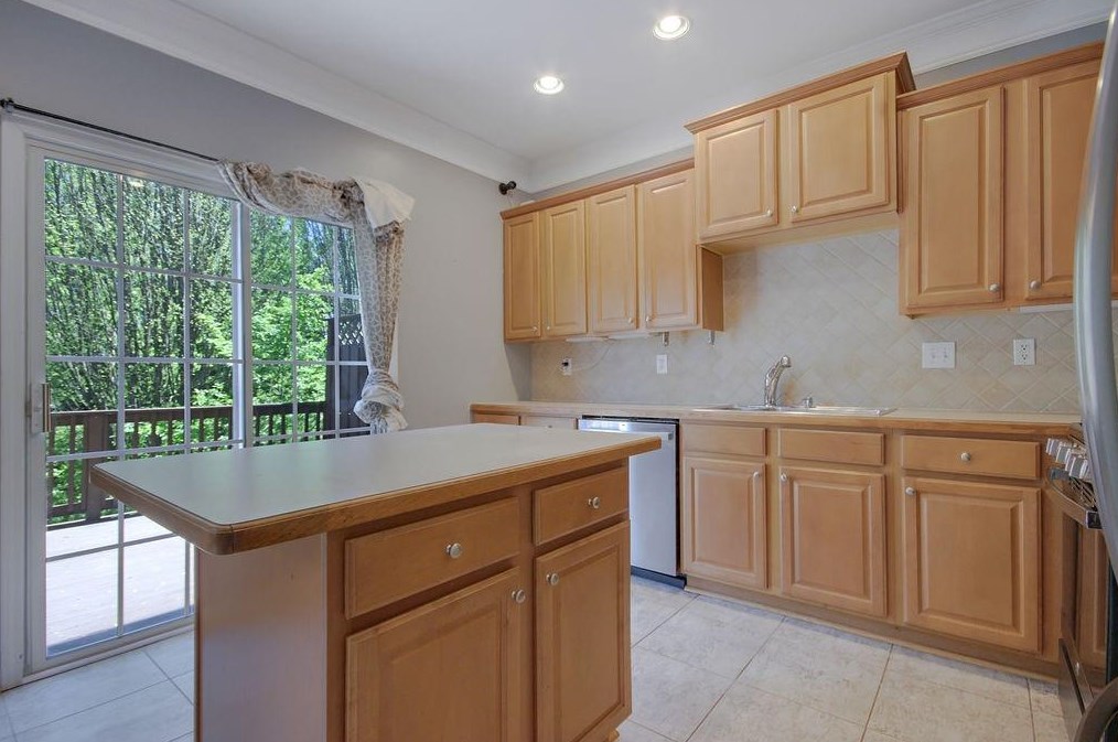 5141 Wellsley Bnd, Alpharetta GA  30005-5067 exterior