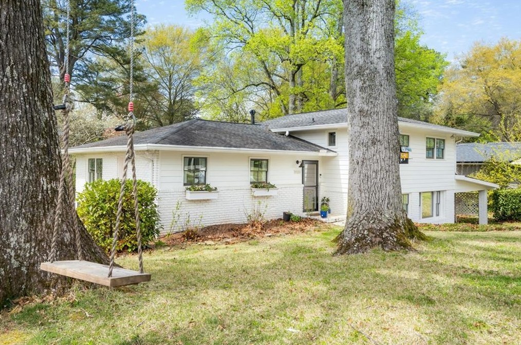 205 Pamela St, Marietta GA  30064-2161 exterior