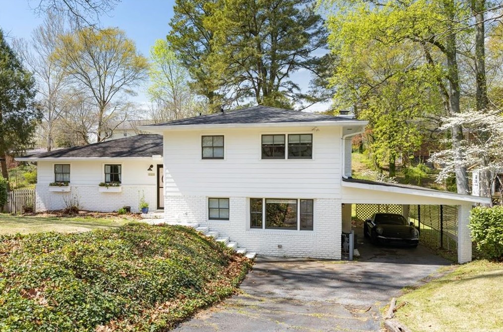 205 Pamela St, Marietta GA  30064-2161 exterior