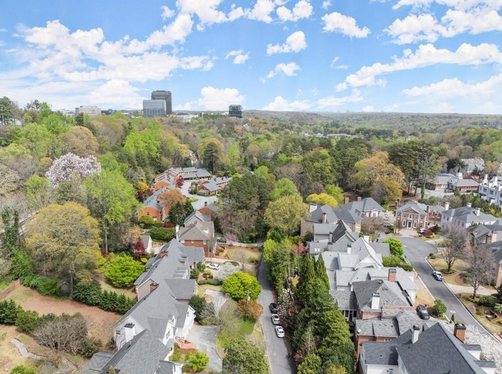 3013 Ranch Rd, Atlanta GA  30339-3728 exterior