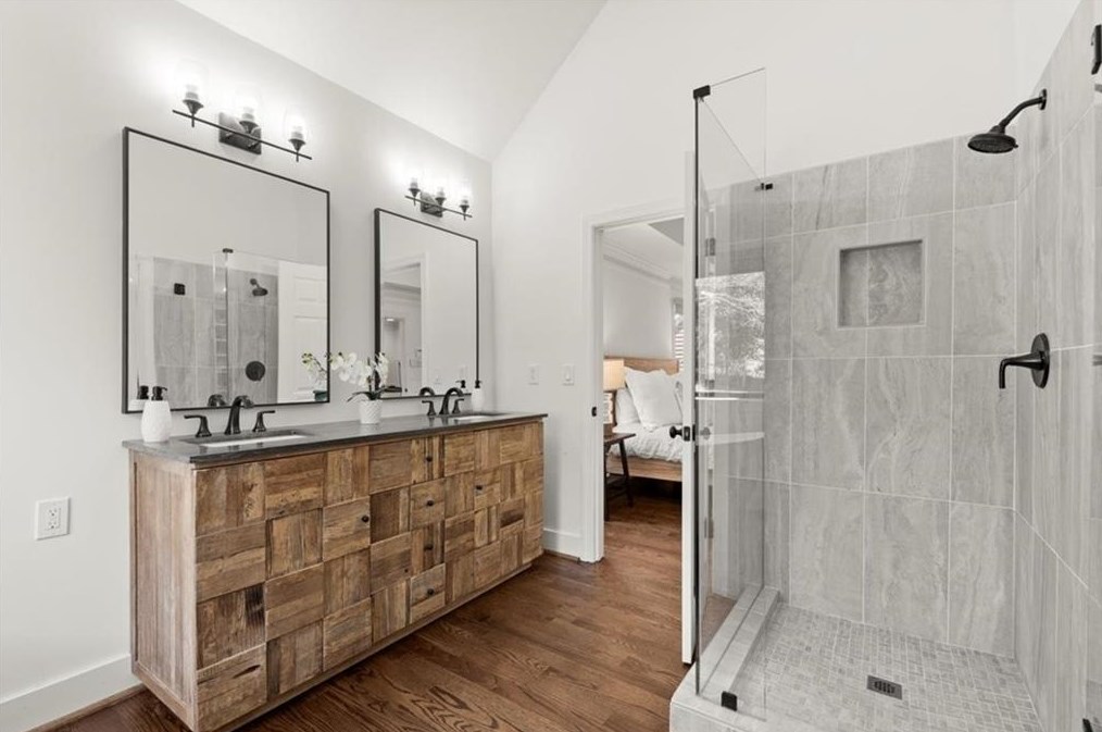 3013 Ranch Rd, Atlanta GA  30339-3728 exterior