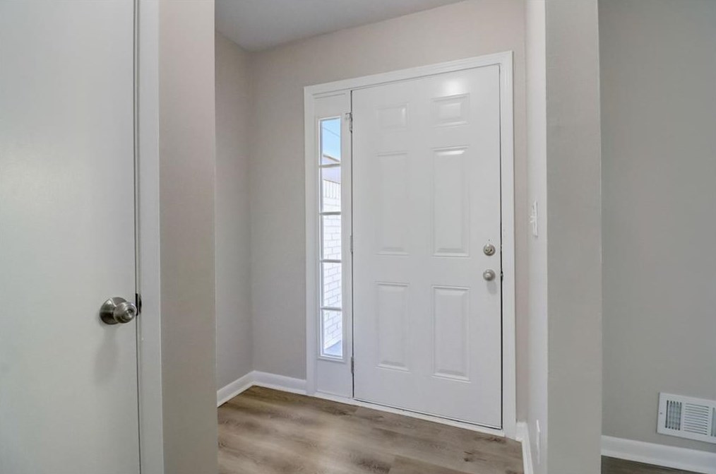 2320 Aurie Dr, Decatur GA  30034-2913 exterior