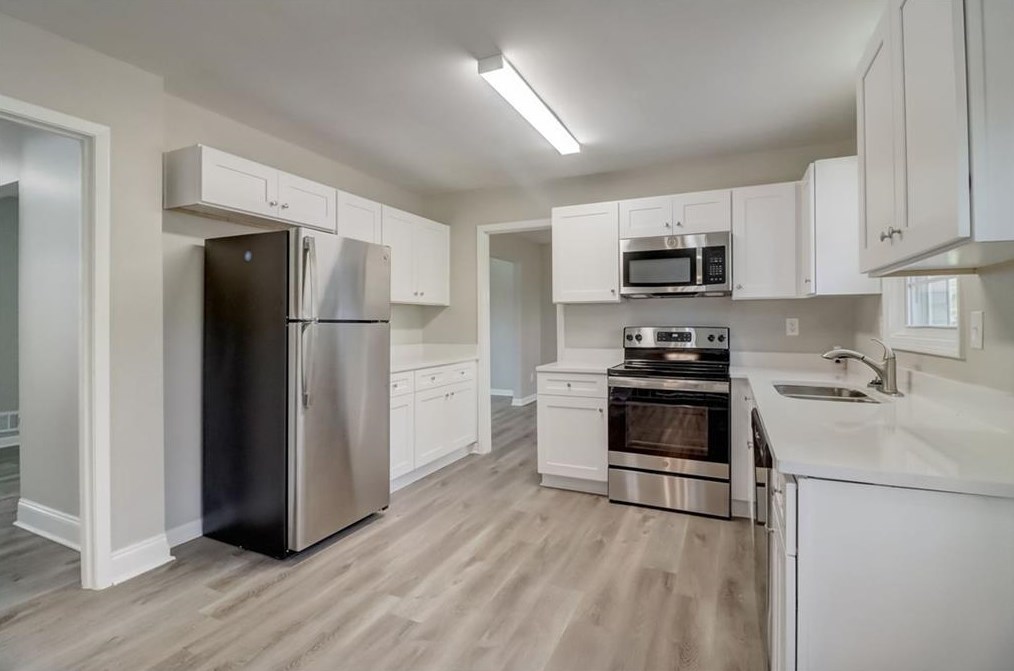 2320 Aurie Dr, Decatur GA  30034-2913 exterior