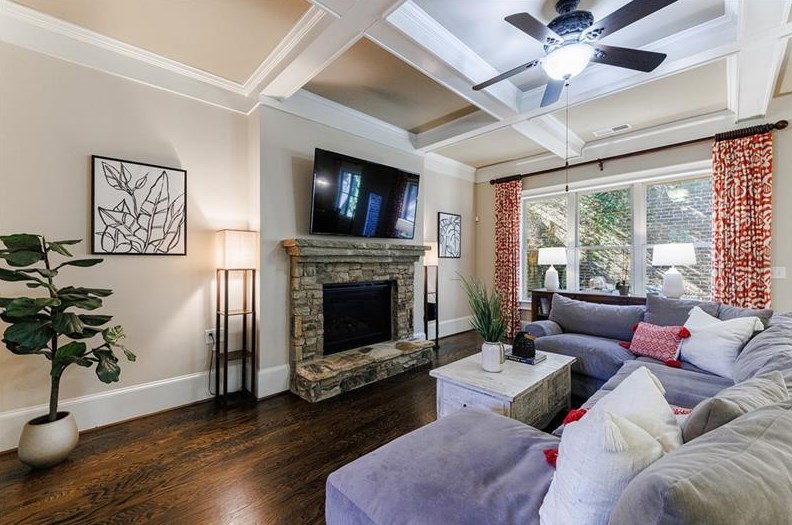 316 Vly Brk Way, Atlanta GA 30319-5241 exterior