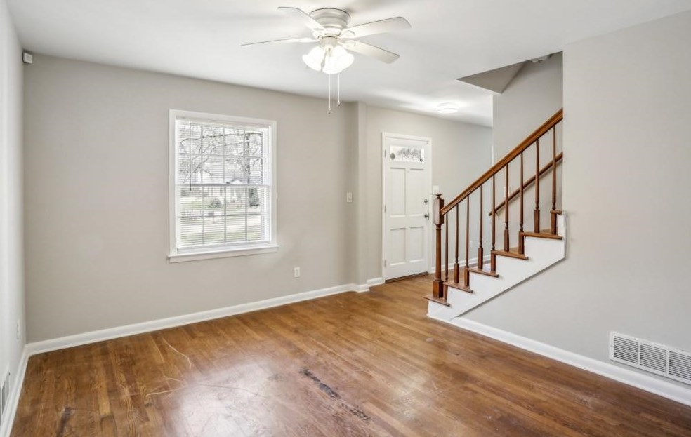 1659 Spruce Vly Dr, Decatur GA exterior