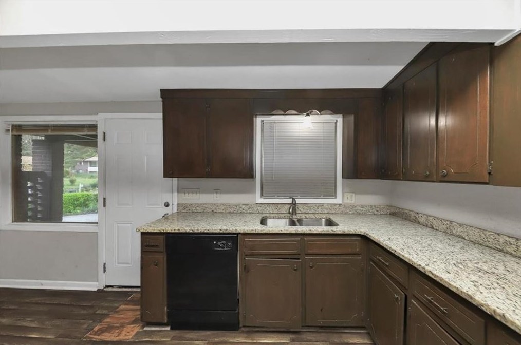 2592 Baker Rd, Atlanta GA 30318-6170 exterior