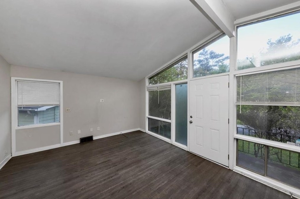 2592 Baker Rd, Atlanta GA 30318-6170 exterior