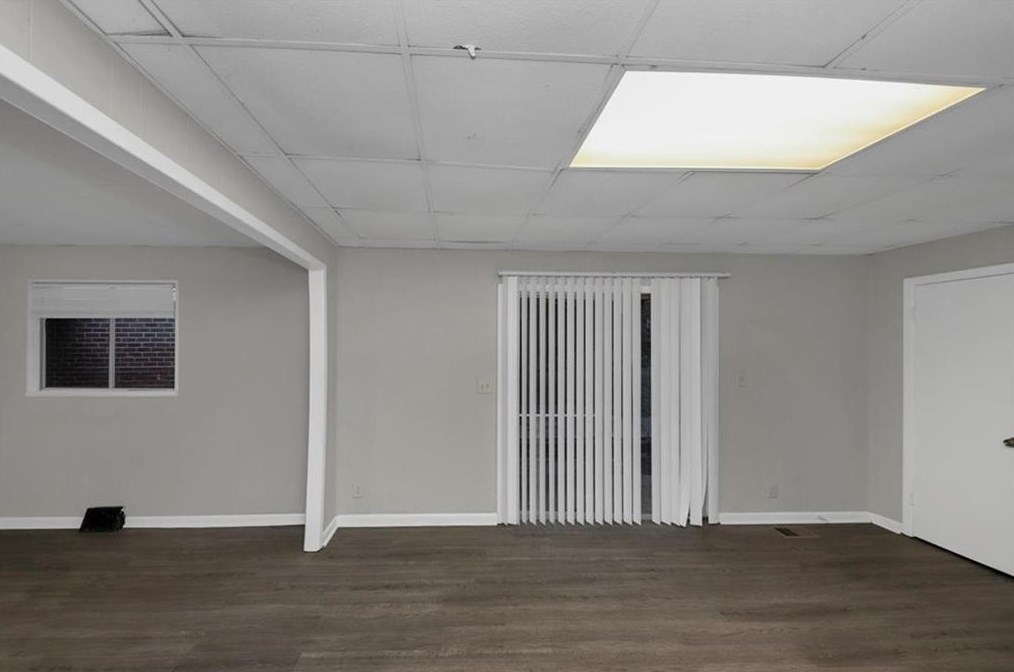 2592 Baker Rd, Atlanta GA 30318-6170 exterior