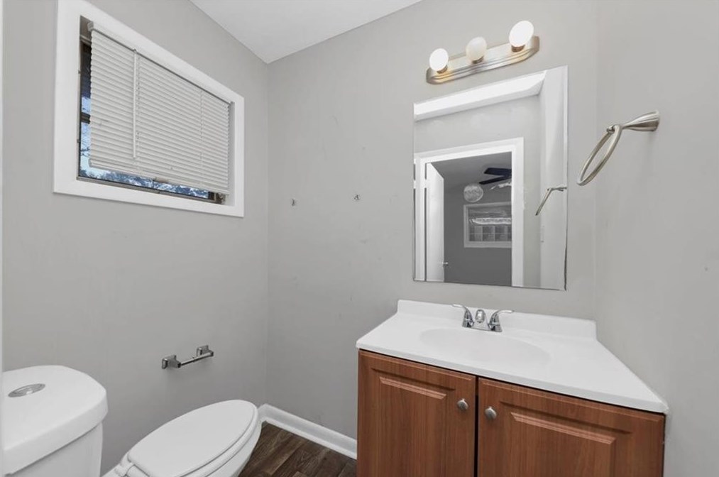 2592 Baker Rd, Atlanta GA 30318-6170 exterior