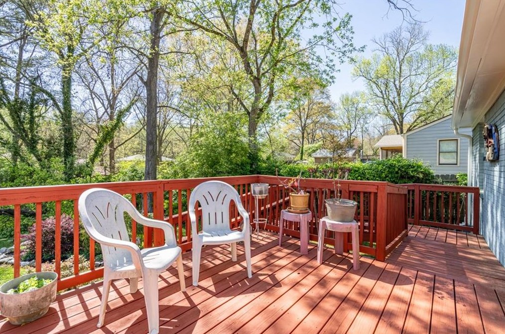 1901 Flat Shoals Rd, Atlanta GA  30316-2803 exterior