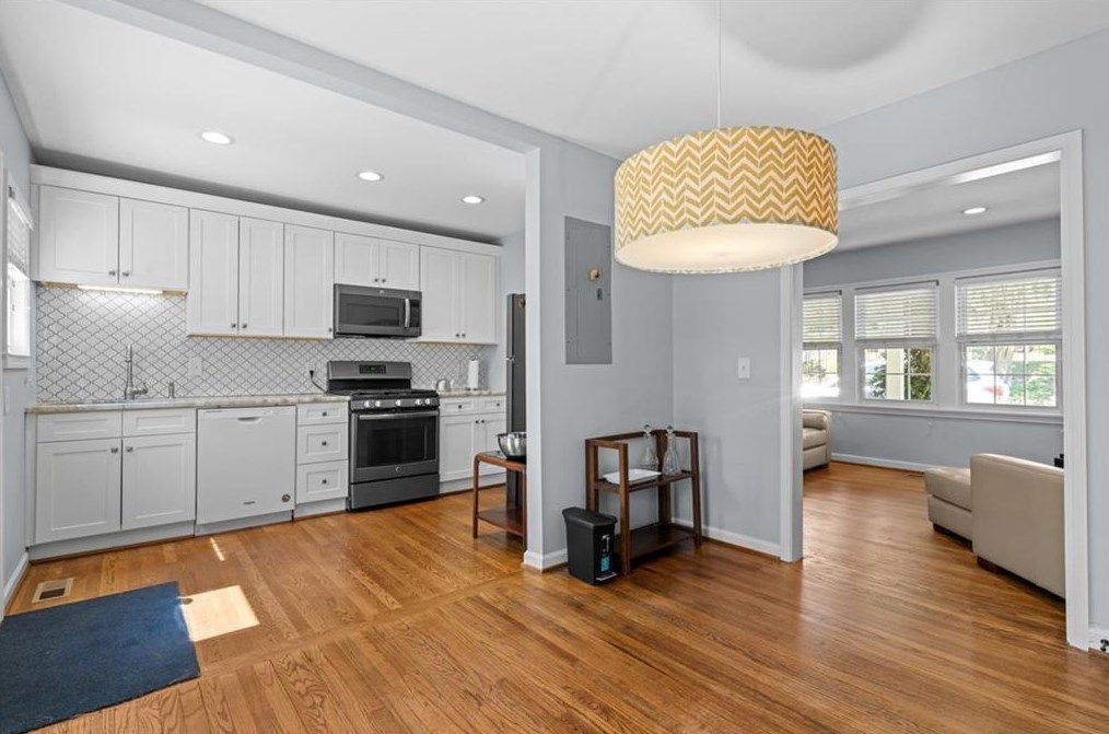 1901 Flat Shoals Rd, Atlanta GA  30316-2803 exterior