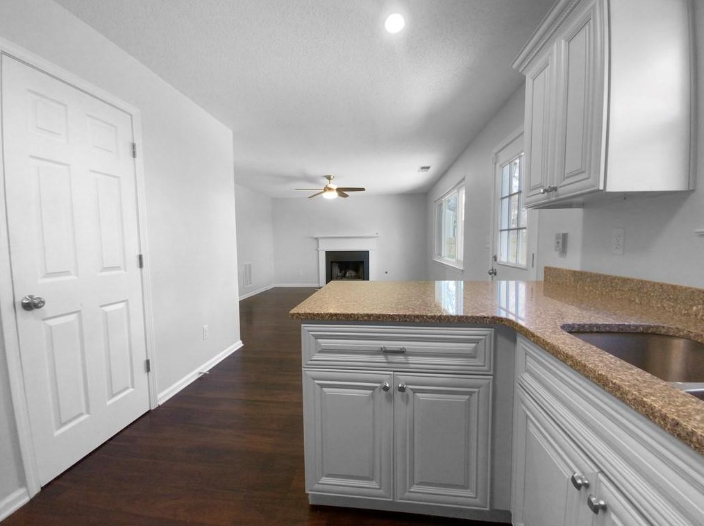 2339 Wavetree Ln, Acworth GA  30101-6211 exterior