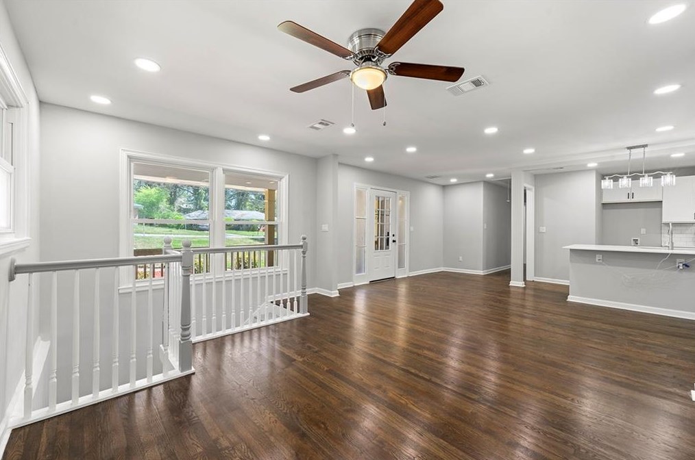 1805 Brewer Blvd, Atlanta GA  30310-4907 exterior