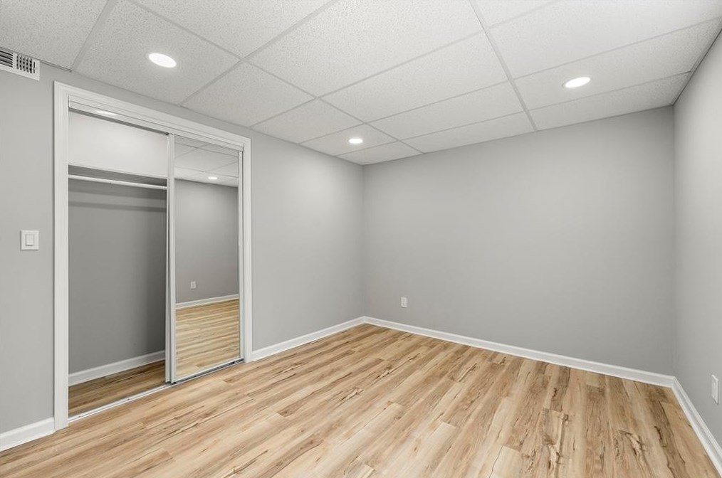 1805 Brewer Blvd, Atlanta GA  30310-4907 exterior