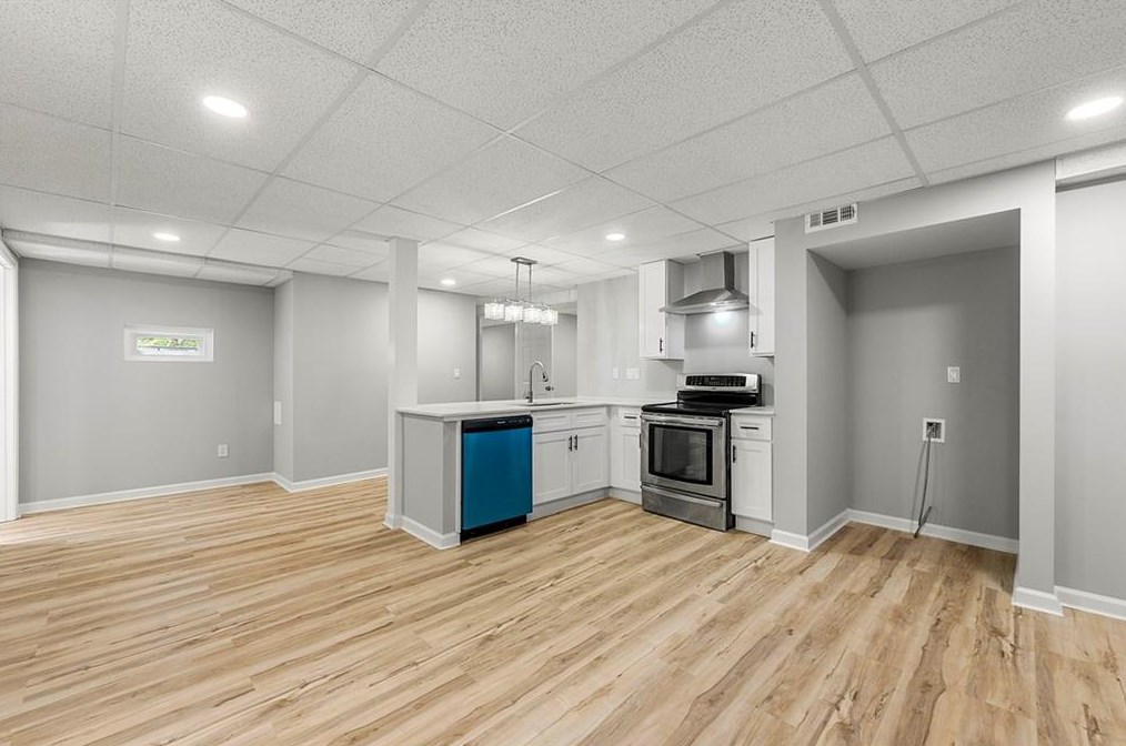 1805 Brewer Blvd, Atlanta GA  30310-4907 exterior