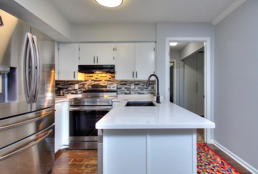 2077 Brian Way, Decatur GA  30033-3830 exterior