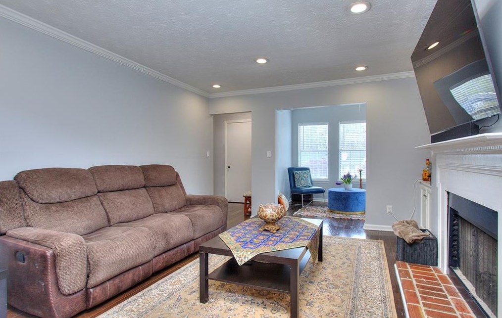 2077 Brian Way, Decatur GA  30033-3830 exterior