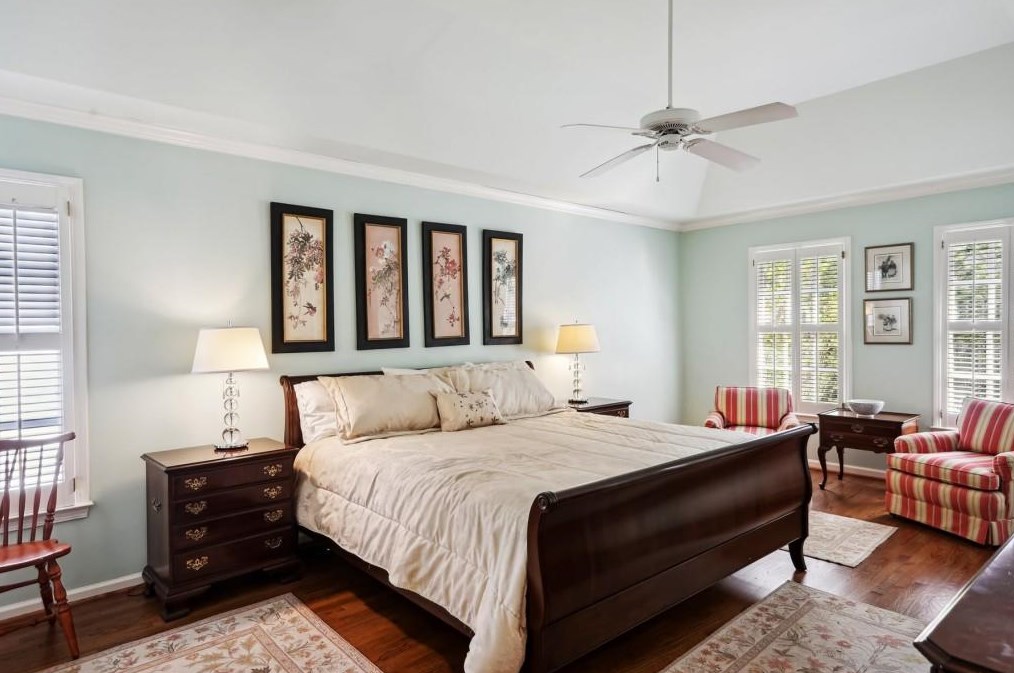 1189 Vlg Cv, Atlanta GA 30319-5308 exterior