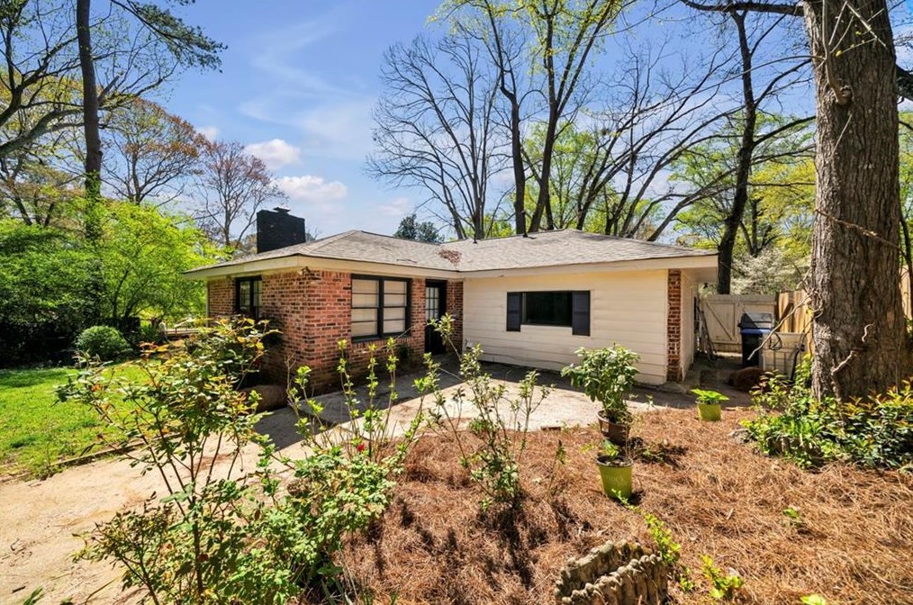 2603 Woodacres Rd, Atlanta GA  30345-1644 exterior