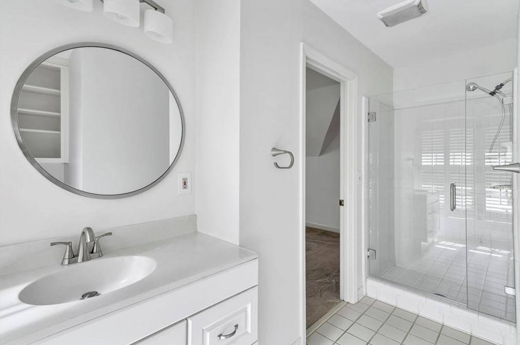 1635 Lazy River Ln, Atlanta GA  30350-3523 exterior