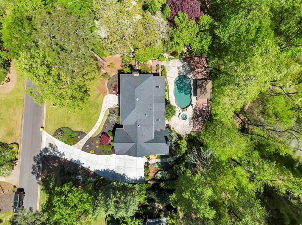 1635 Lazy River Ln, Atlanta GA  30350-3523 exterior