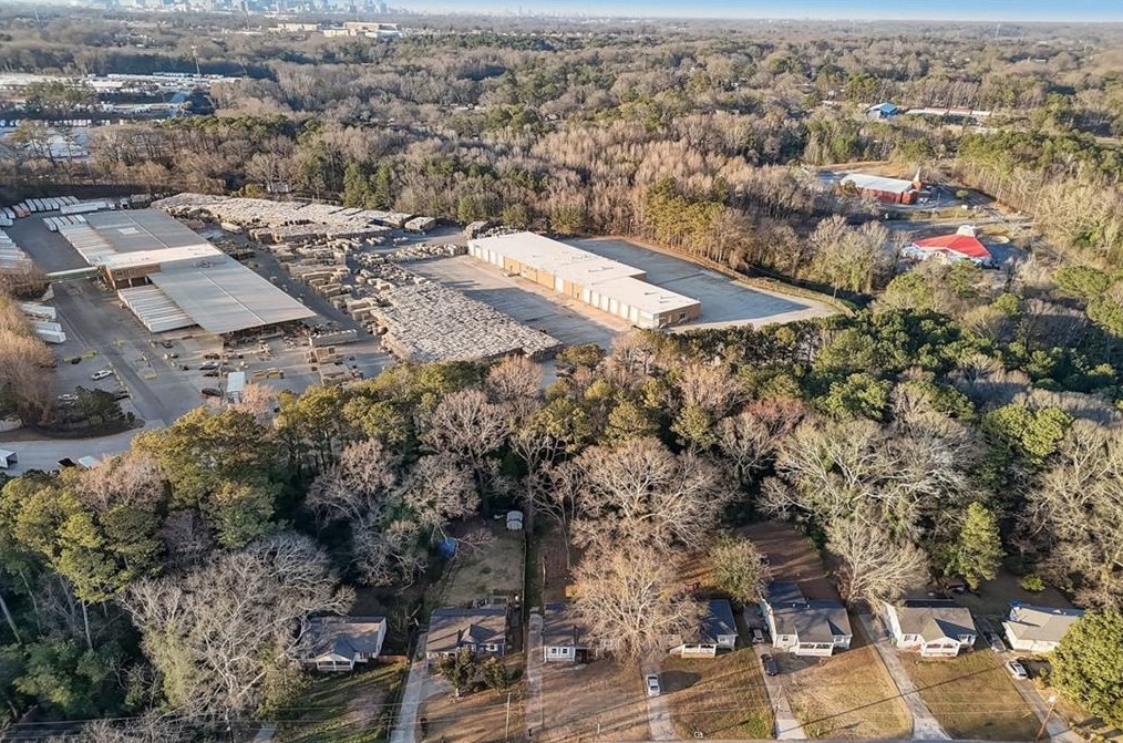 822 Midway St, Atlanta GA 30315-8611 exterior