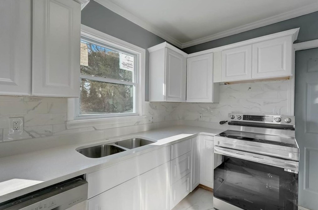 822 Midway St, Atlanta GA 30315-8611 exterior