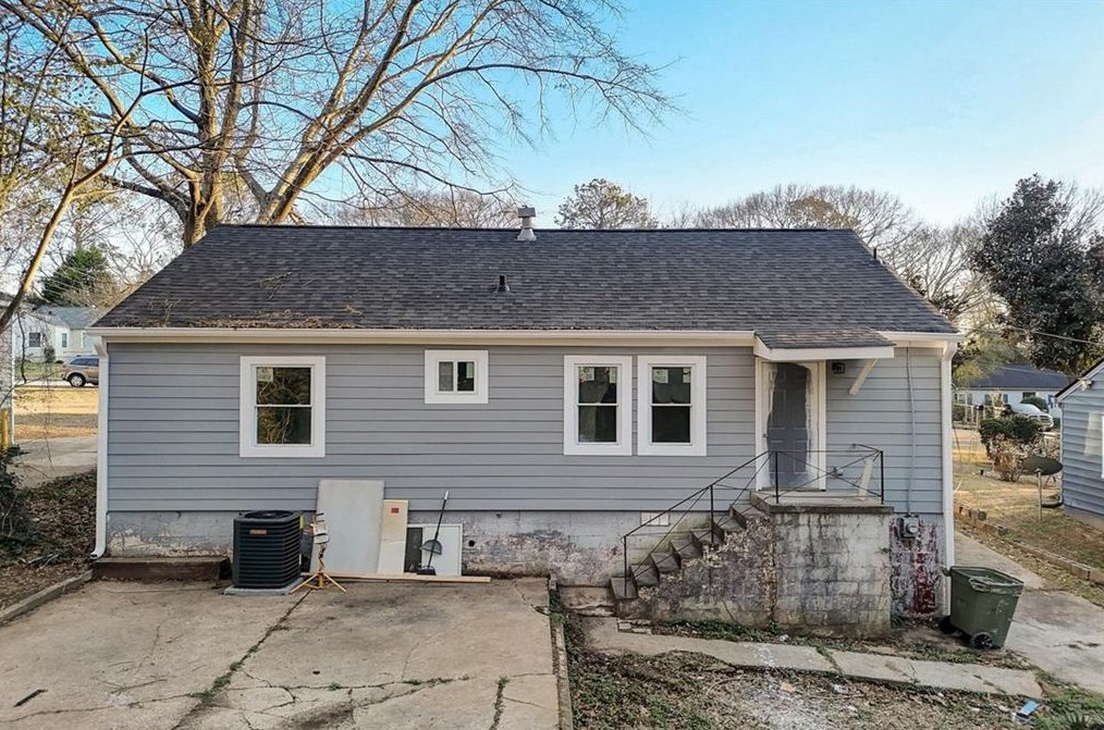 822 Midway St, Atlanta GA 30315-8611 exterior