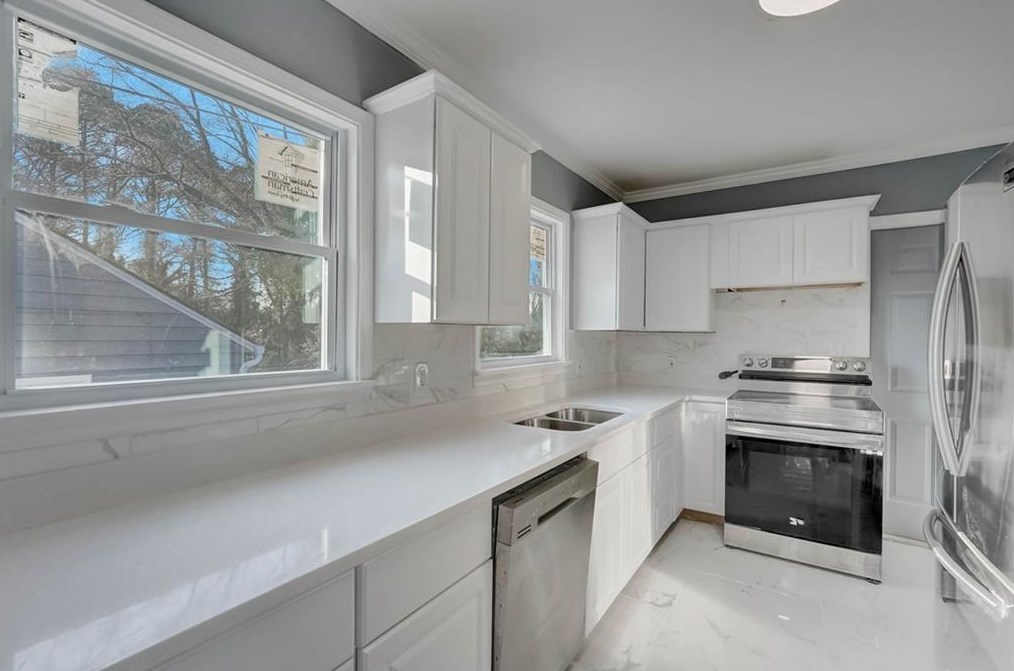 822 Midway St, Atlanta GA 30315-8611 exterior