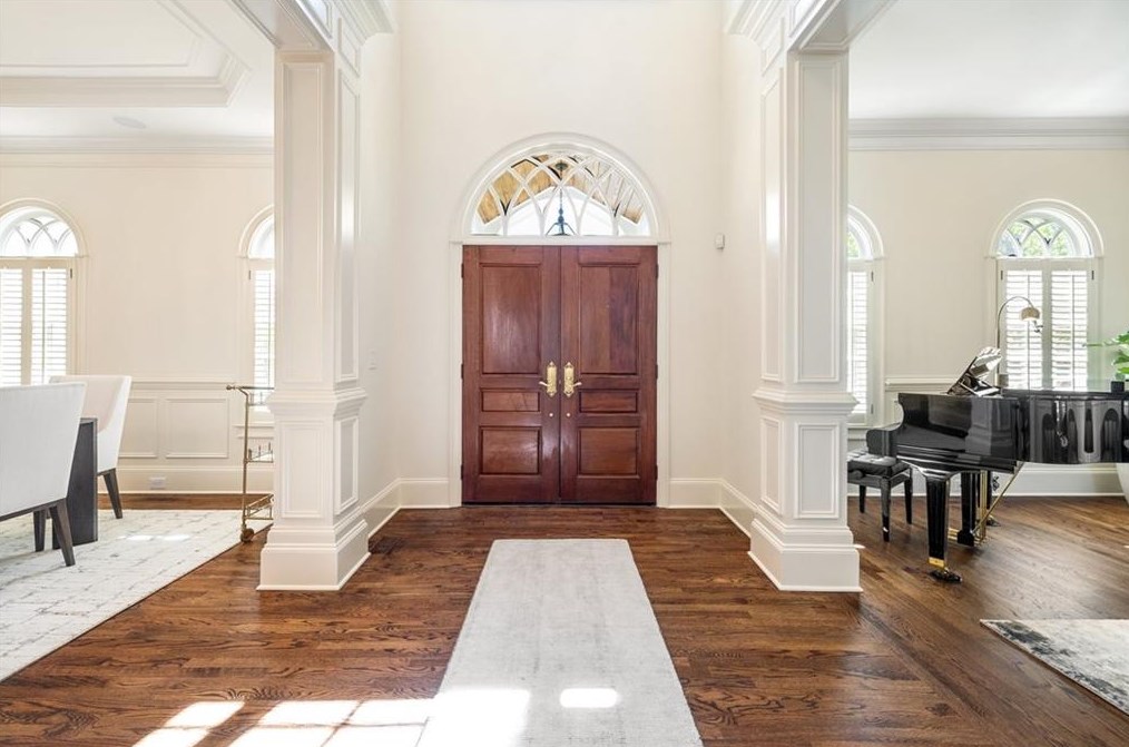 1088 Hunters Brook Ct, Atlanta GA  30319-4714 exterior