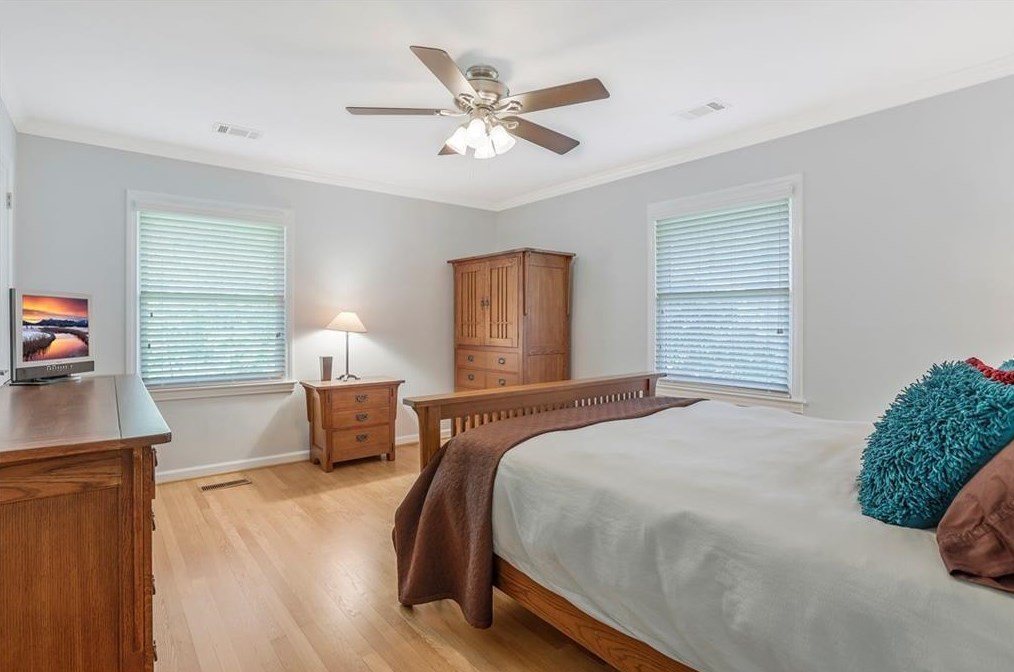 1538 Council Bluff Dr, Atlanta GA  30345-4136 exterior