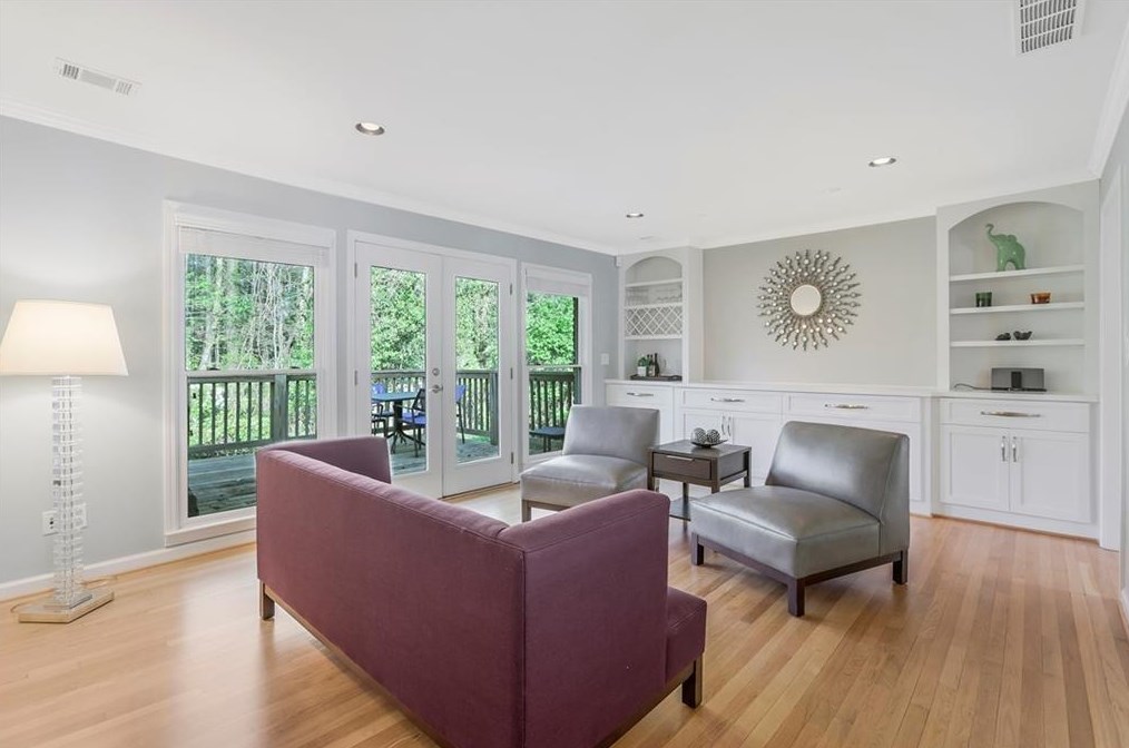 1538 Council Bluff Dr, Atlanta GA  30345-4136 exterior