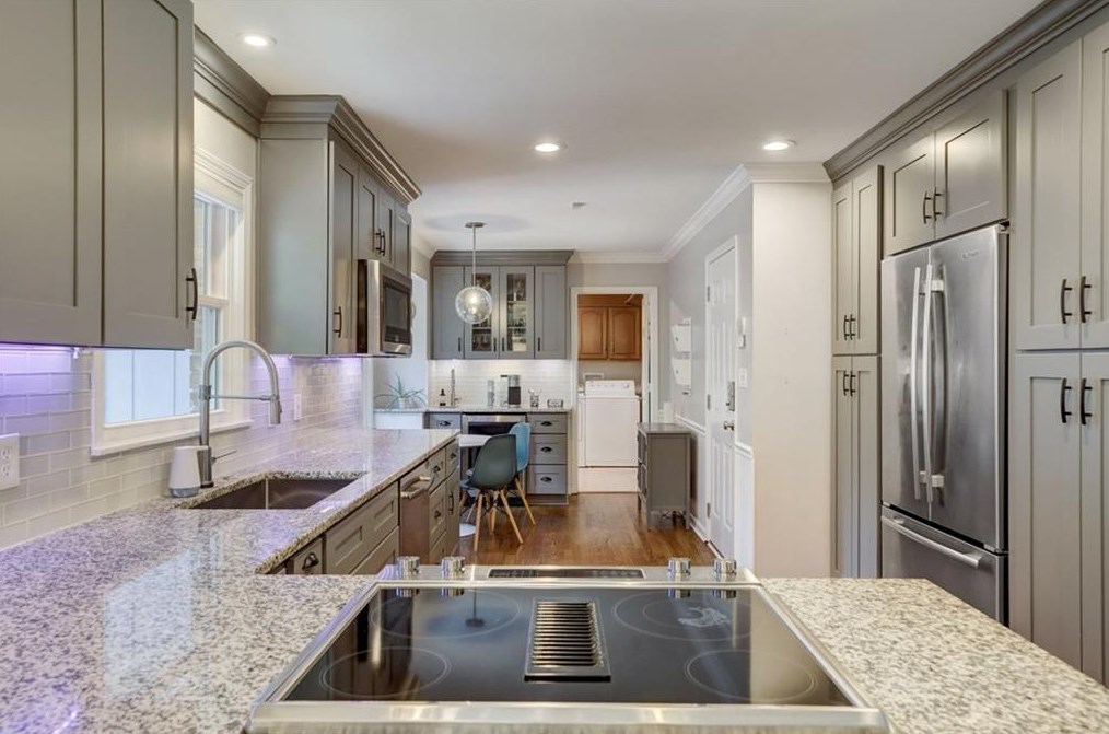3837 Foxford Dr, Atlanta GA  30340-4406 exterior